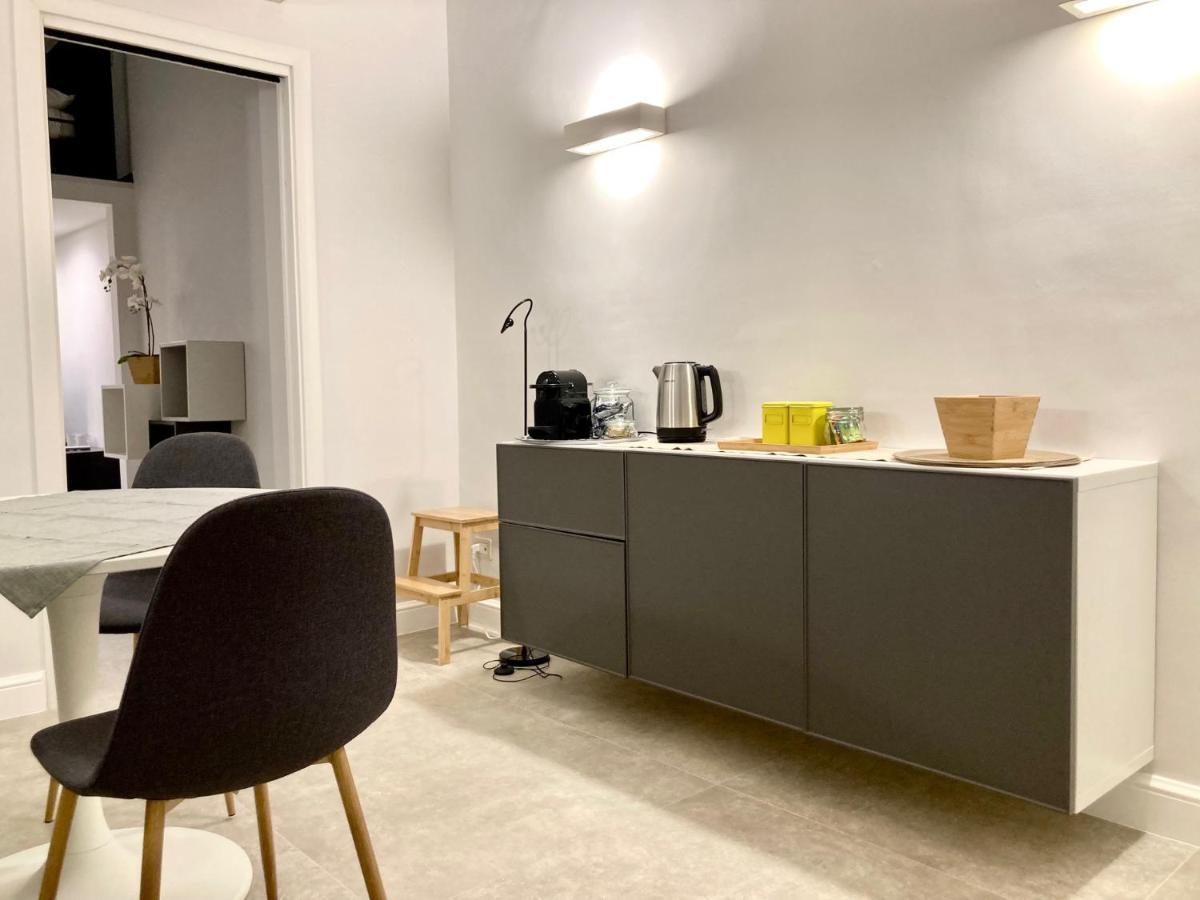 Apartment Rent Casa Almika Bari Bagian luar foto
