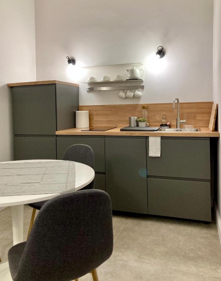 Apartment Rent Casa Almika Bari Bagian luar foto