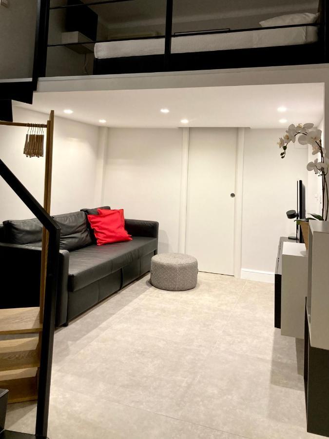 Apartment Rent Casa Almika Bari Bagian luar foto
