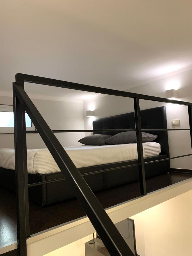 Apartment Rent Casa Almika Bari Bagian luar foto